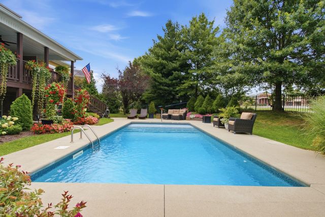 152 Arbor Grove Circle, Georgetown, KY 40324