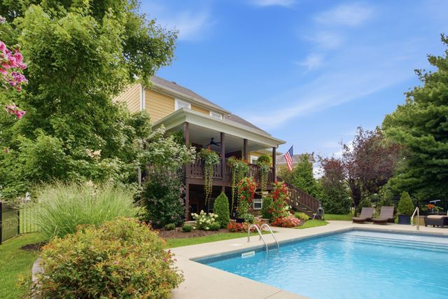 152 Arbor Grove Circle, Georgetown, KY 40324