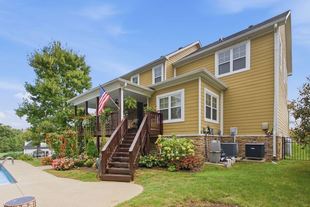 152 Arbor Grove Circle, Georgetown, KY 40324