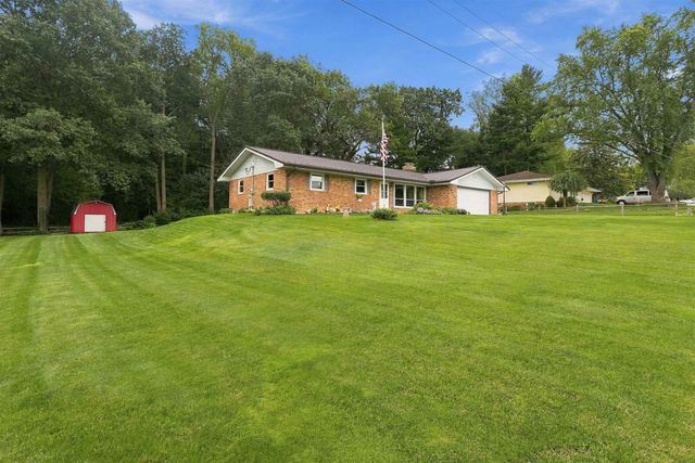 58908 Wray Drive, Elkhart, IN 46517