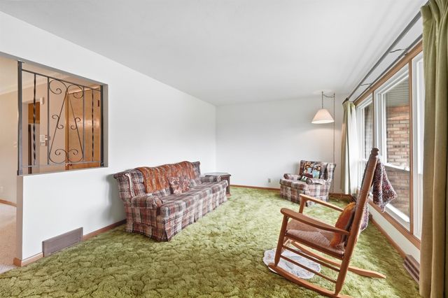 58908 Wray Drive, Elkhart, IN 46517