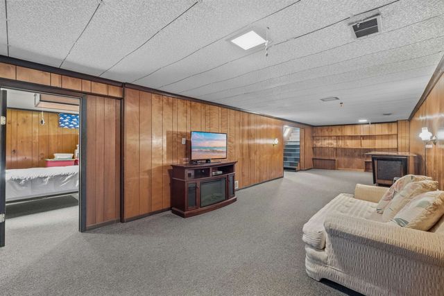 58908 Wray Drive, Elkhart, IN 46517