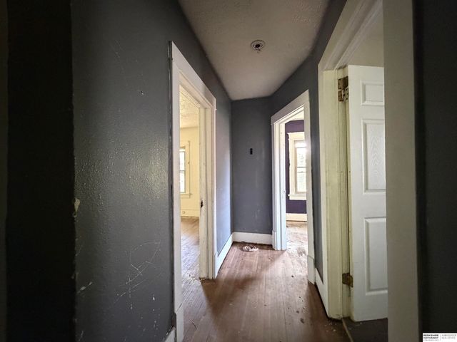 2427 Ellison Avenue, Omaha, NE 68111