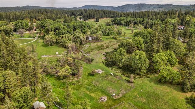 5001 Sheppards Trl, Garden Valley, CA 95633