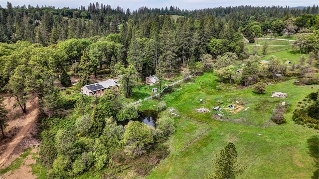 5001 Sheppards Trl, Garden Valley, CA 95633