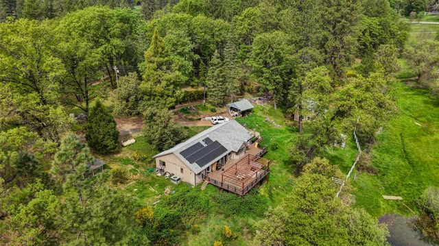 5001 Sheppards Trl, Garden Valley, CA 95633