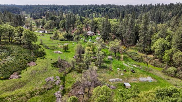 5001 Sheppards Trl, Garden Valley, CA 95633