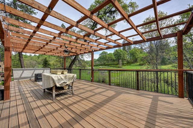 5001 Sheppards Trl, Garden Valley, CA 95633