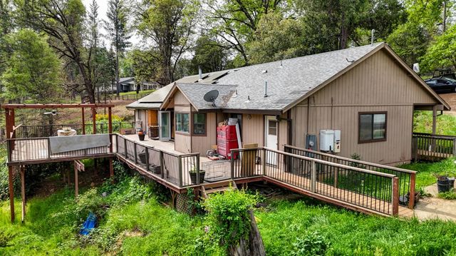 5001 Sheppards Trl, Garden Valley, CA 95633