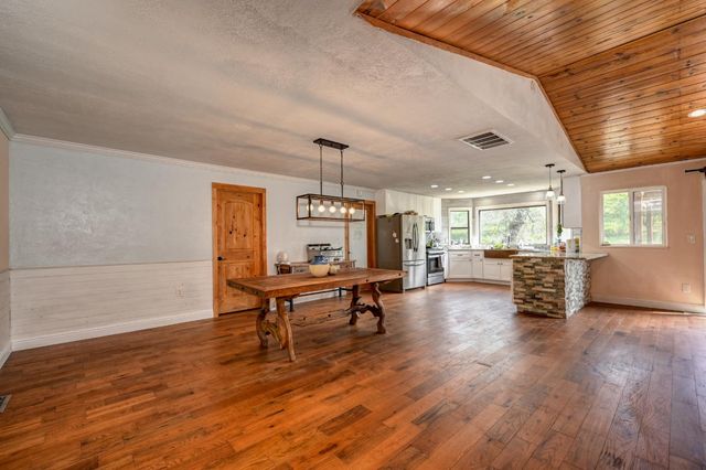 5001 Sheppards Trl, Garden Valley, CA 95633