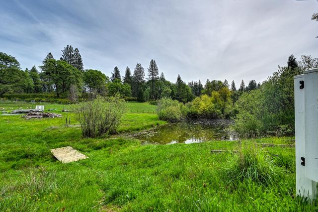 5001 Sheppards Trl, Garden Valley, CA 95633