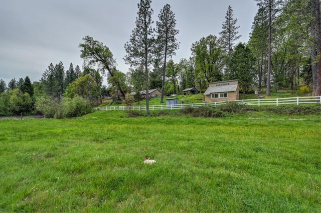 5001 Sheppards Trl, Garden Valley, CA 95633