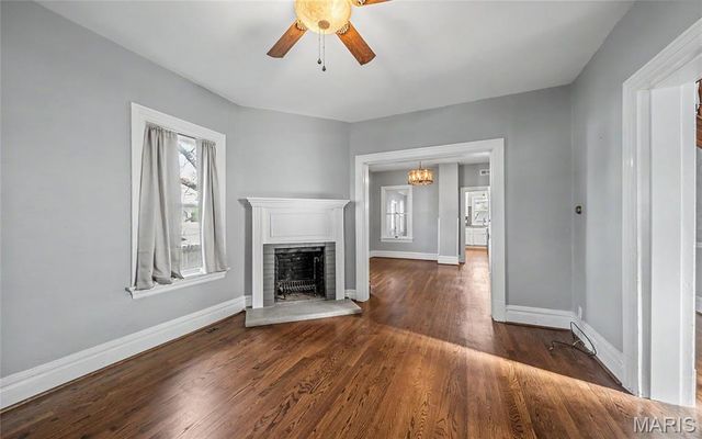 238 Houston Street, St Charles, MO 63301