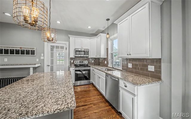 238 Houston Street, St Charles, MO 63301
