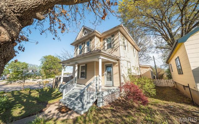 238 Houston Street, St Charles, MO 63301