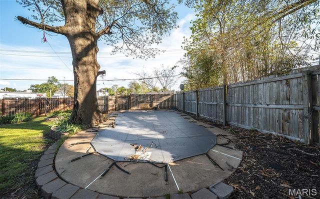 238 Houston Street, St Charles, MO 63301