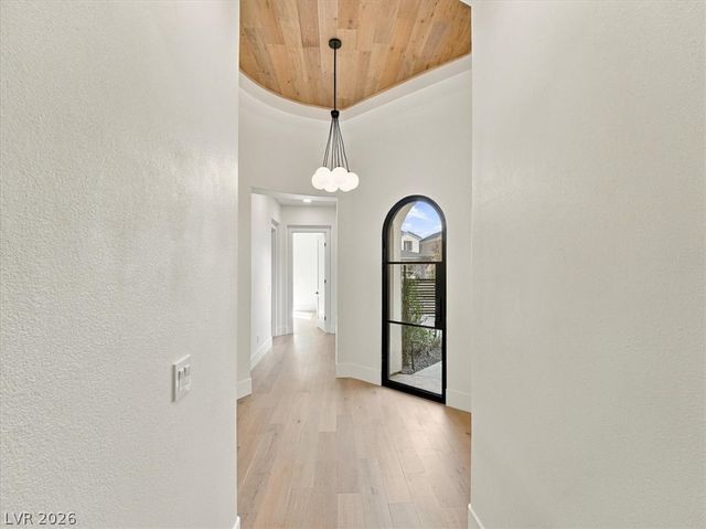1967 Cherry Creek Circle, Las Vegas, NV 89135