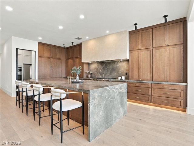 1967 Cherry Creek Circle, Las Vegas, NV 89135
