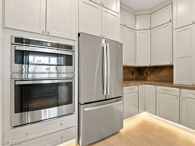 1967 Cherry Creek Circle, Las Vegas, NV 89135
