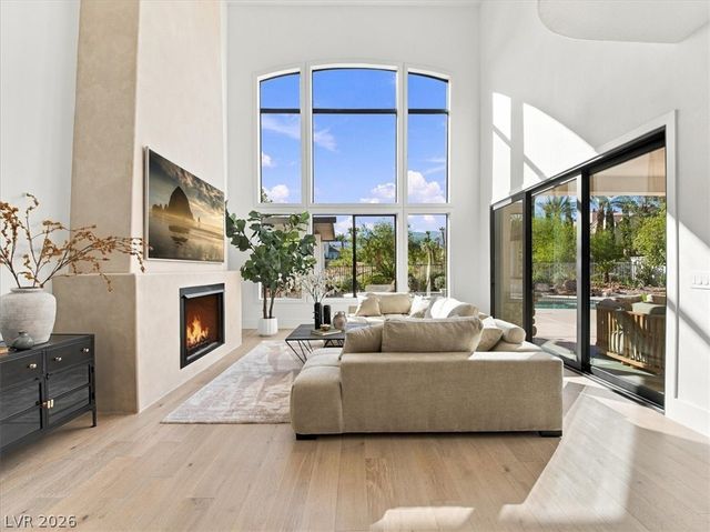 1967 Cherry Creek Circle, Las Vegas, NV 89135
