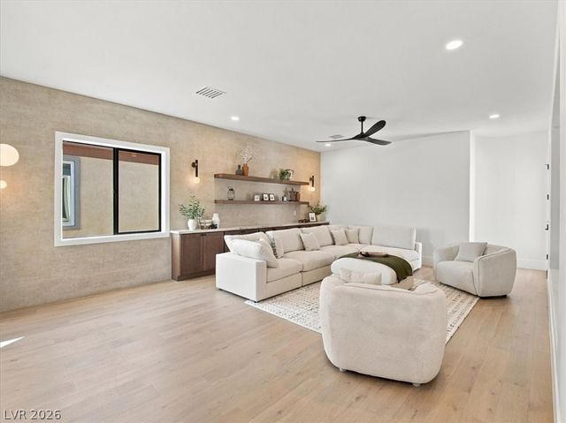 1967 Cherry Creek Circle, Las Vegas, NV 89135
