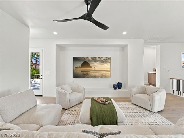 1967 Cherry Creek Circle, Las Vegas, NV 89135