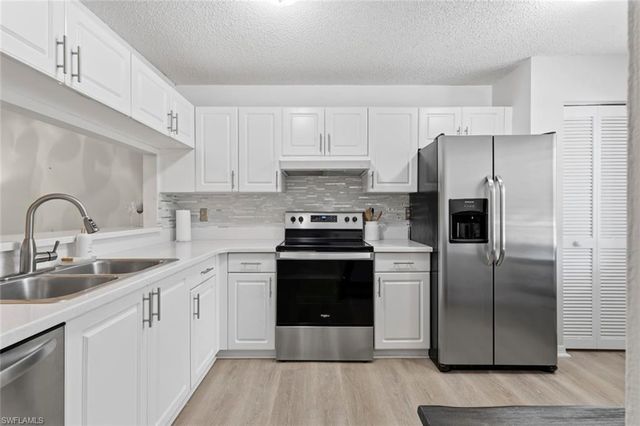 3531 County Barn RD 201, Naples, FL 34112
