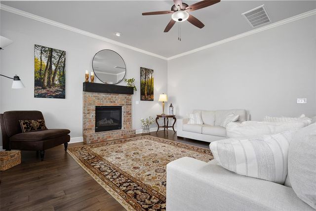 2126 NW 34th Street, Newcastle, OK 73065