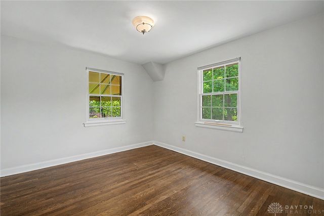 24 Monteray Road, Oakwood, OH 45419