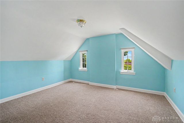 24 Monteray Road, Oakwood, OH 45419