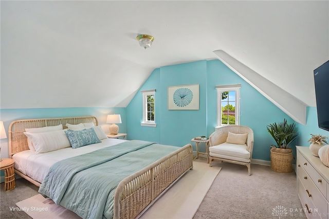 24 Monteray Road, Oakwood, OH 45419