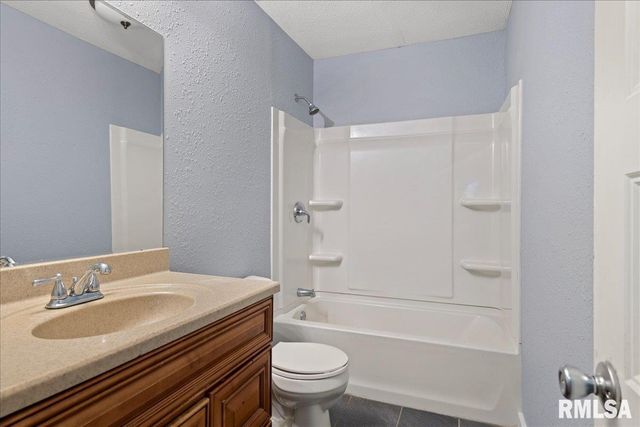 501 Sattley Street, Rochester, IL 62563