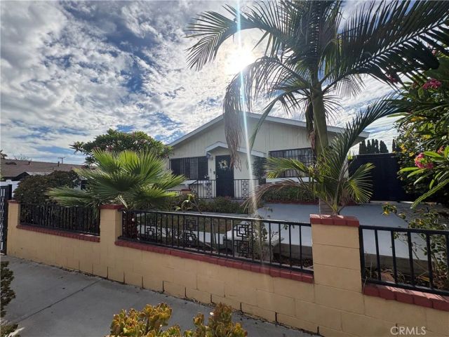 12433 Laurel Avenue, Whittier, CA 90605