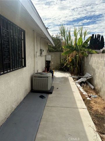 12433 Laurel Avenue, Whittier, CA 90605
