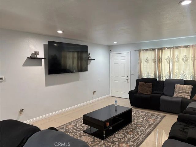 12433 Laurel Avenue, Whittier, CA 90605