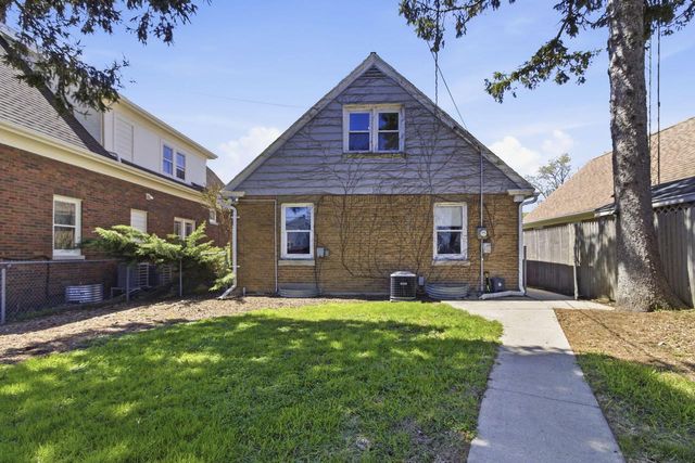 2045 Quincy AVENUE, Racine, WI 53403