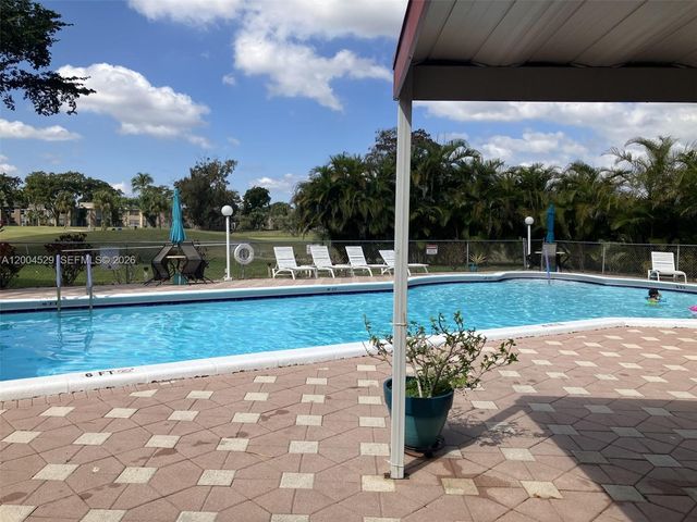 1045 Country Club Drive 307, Margate, FL 33063