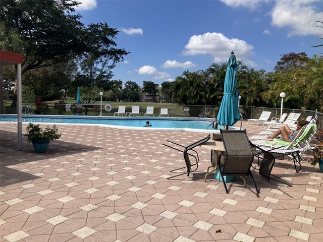 1045 Country Club Drive 307, Margate, FL 33063