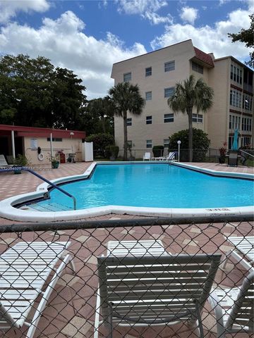 1045 Country Club Drive 307, Margate, FL 33063