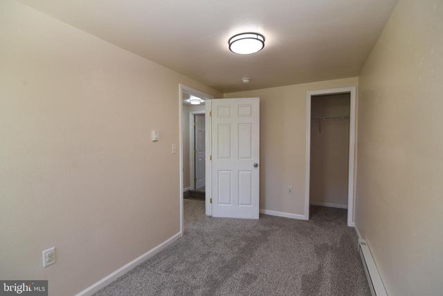 325 FOURTH ST, Waynesboro, PA 17268