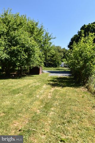 325 FOURTH ST, Waynesboro, PA 17268
