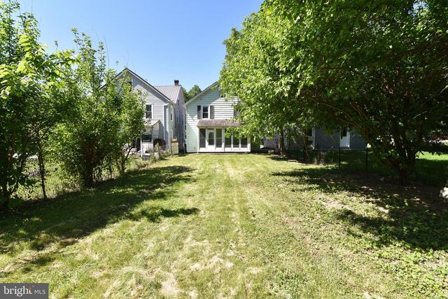 325 FOURTH ST, Waynesboro, PA 17268