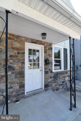 325 FOURTH ST, Waynesboro, PA 17268