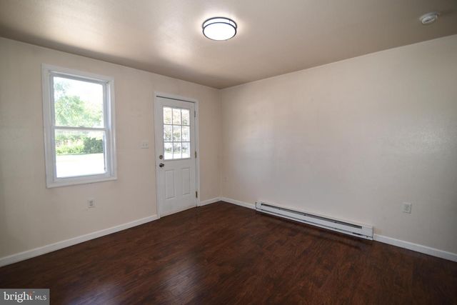 325 FOURTH ST, Waynesboro, PA 17268