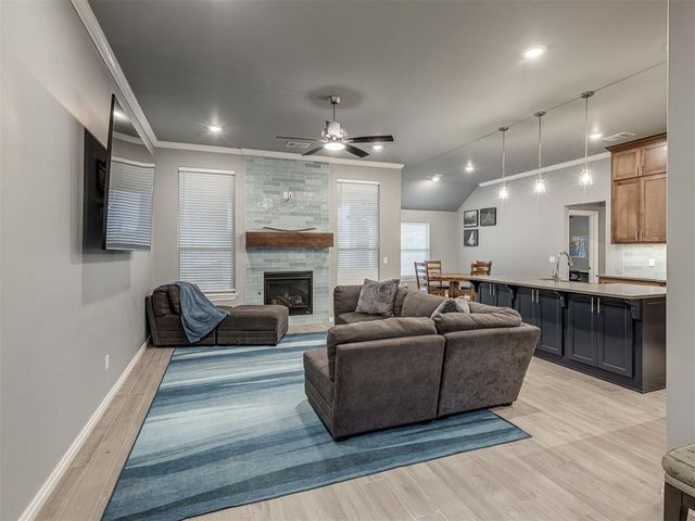 9321 NW 90th Street, Yukon, OK 73099