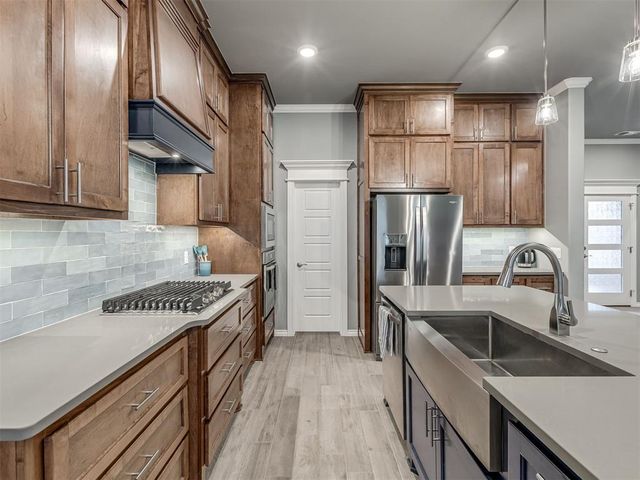 9321 NW 90th Street, Yukon, OK 73099