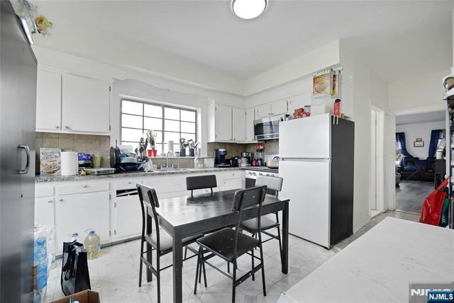 42 Lakeshore Drive, Haledon, NJ 07508