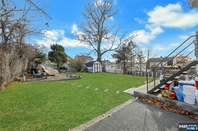 42 Lakeshore Drive, Haledon, NJ 07508