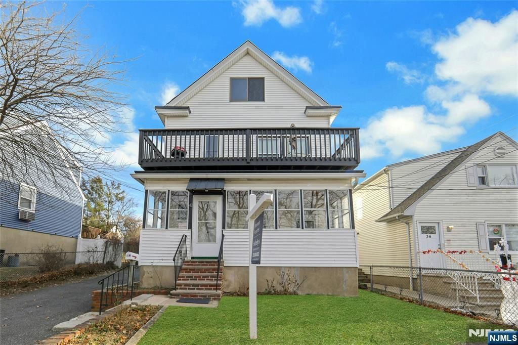 42 Lakeshore Drive, Haledon, NJ 07508