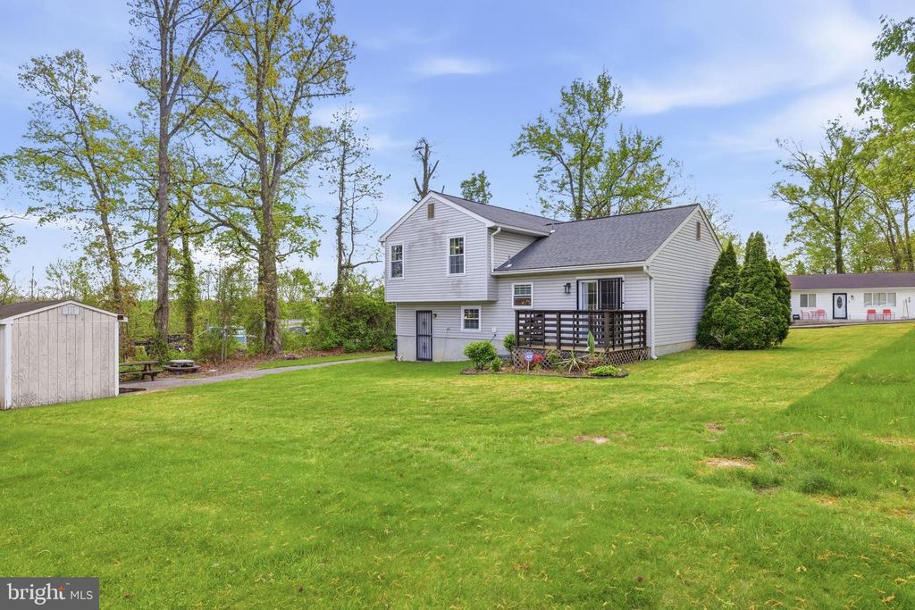 Image 35 of property listing at 430 AZALEA PL, Glen Burnie, MD 21060